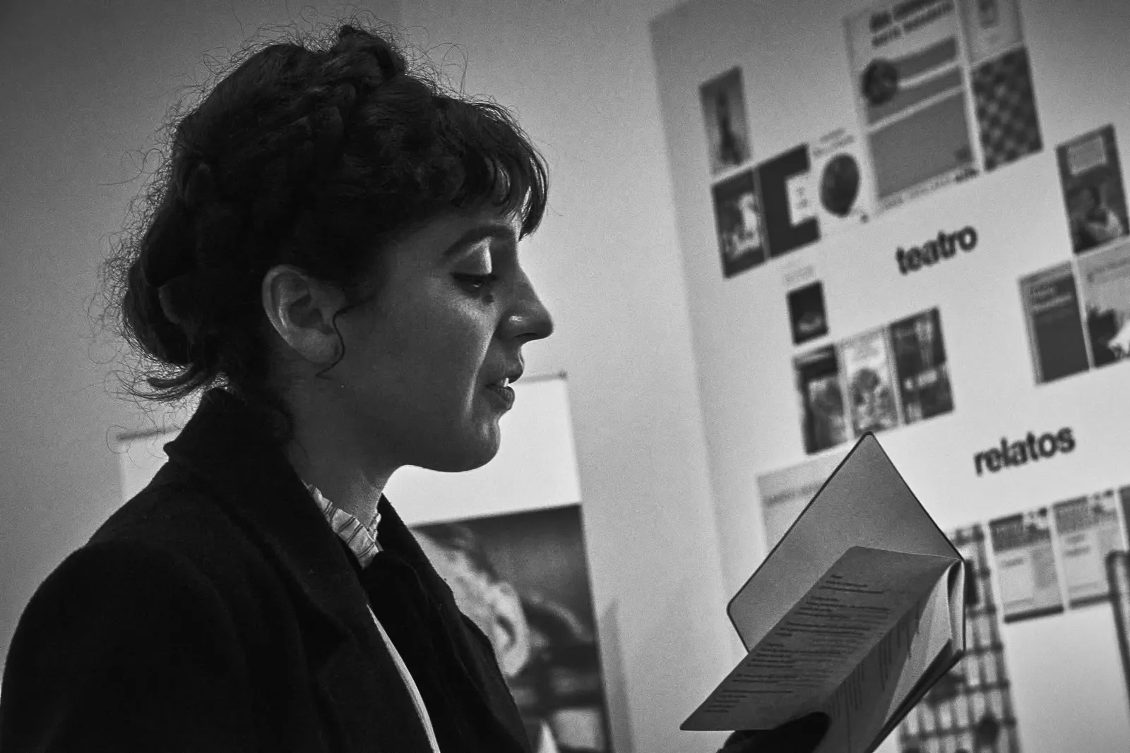 Lectura en voz alta durante la presentación